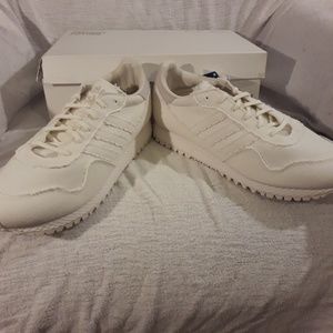 Rare New Size 10.5 Adidas New York Daniel Arsham